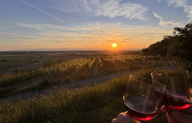 Herzensmomente im Sonnenuntergang