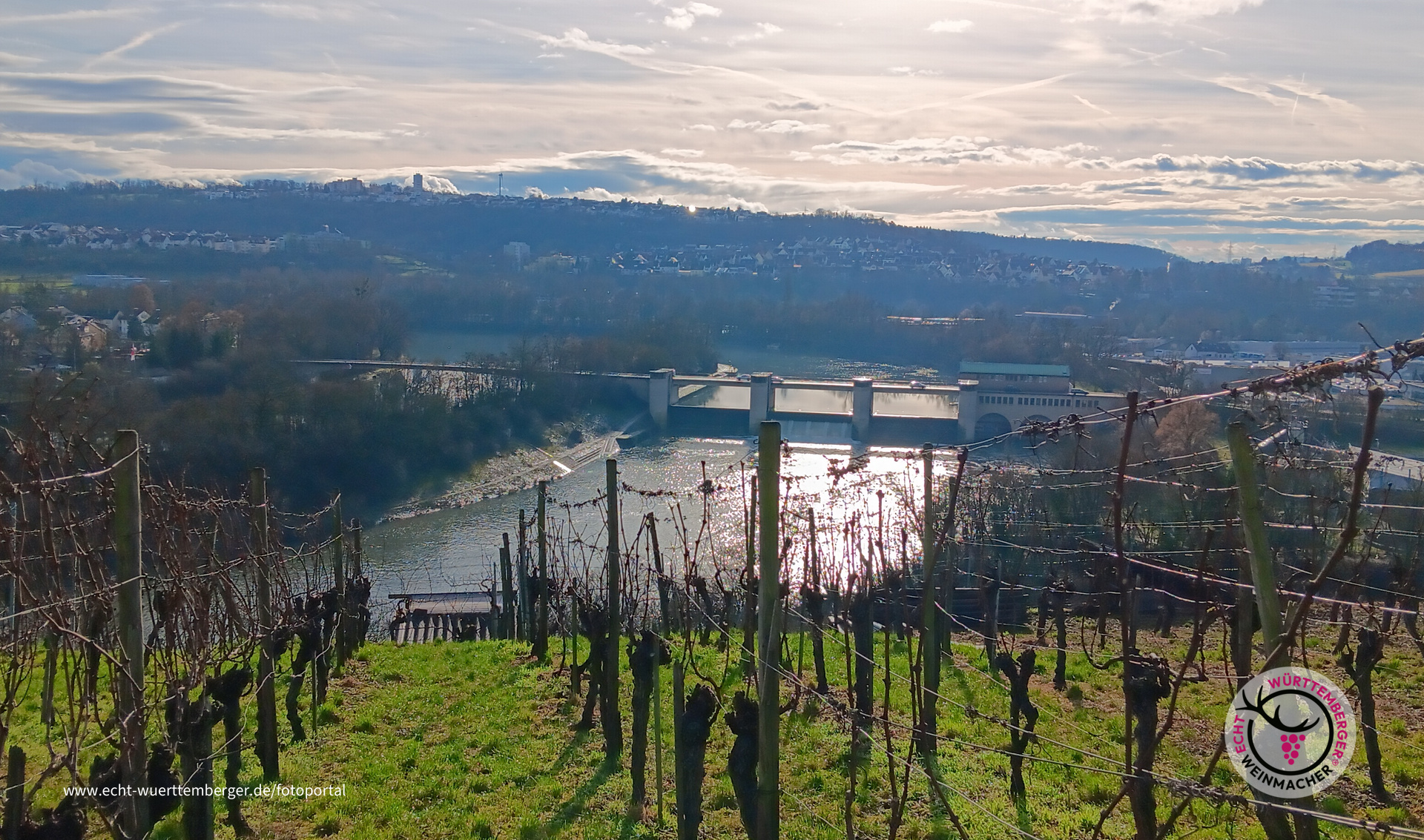 Wolkenimpressionen über Besigheimer Neckarwehr 