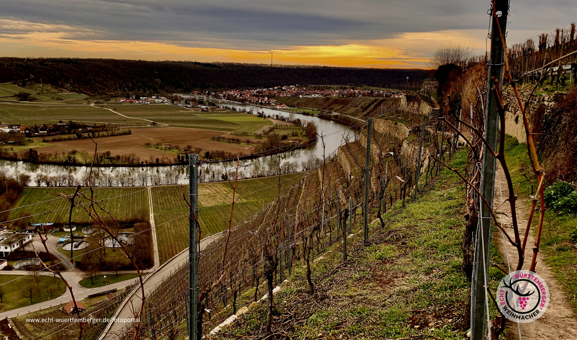 Winterliche Abenddämmerung am Käsberg
