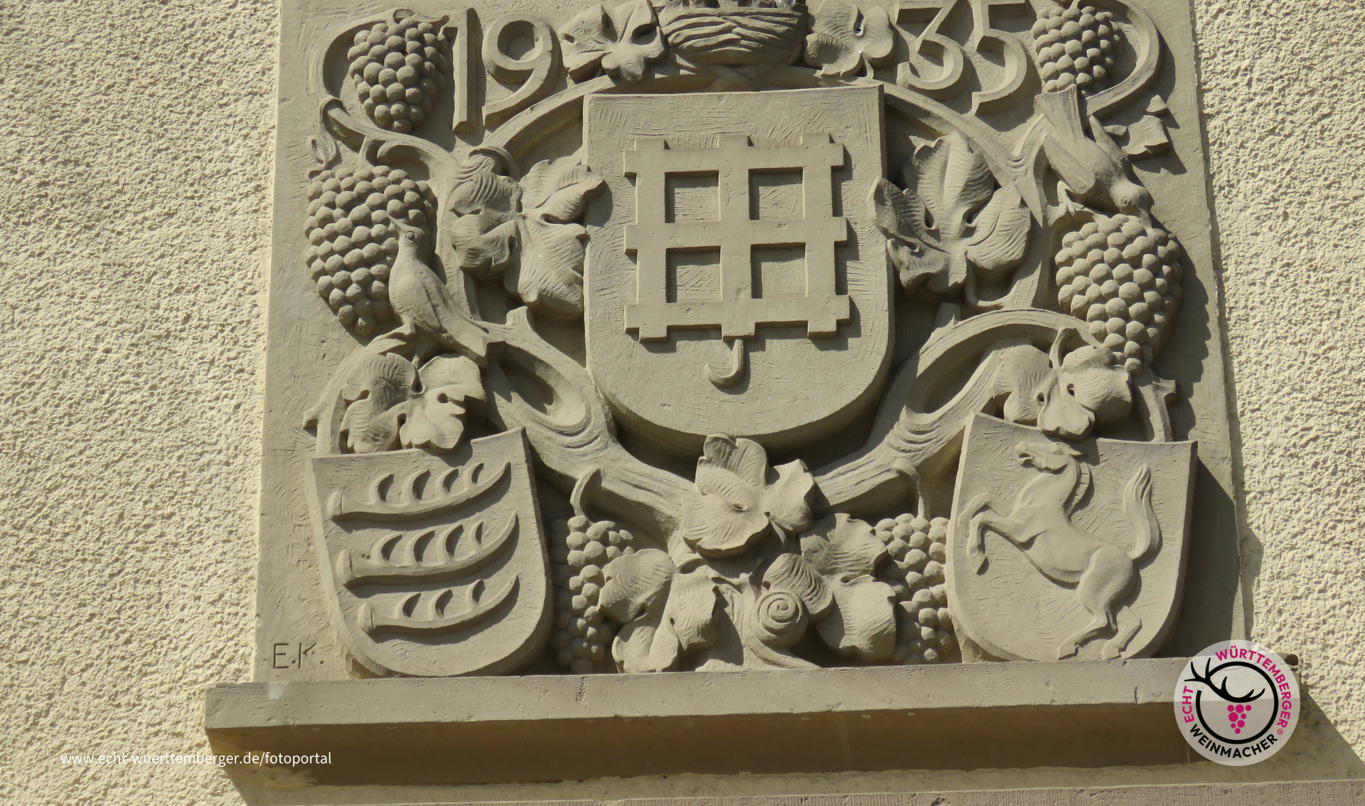 Weinornament in Stuttgart-Rotenberg